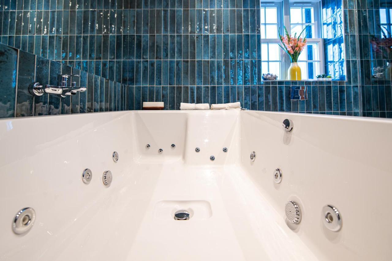 The Nest - Luxury 16 Person Apt W Jacuzzi & Parking Блэкпул Экстерьер фото